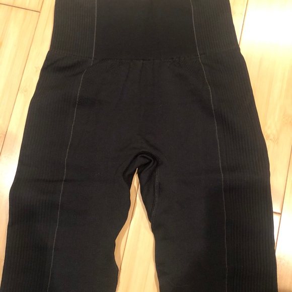 Gymshark ultra seamless black leggings - Picture 5 of 6